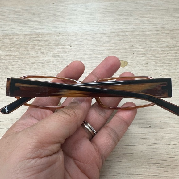 Fendi Brown Rectangular Glasses - Picture 3 of 3